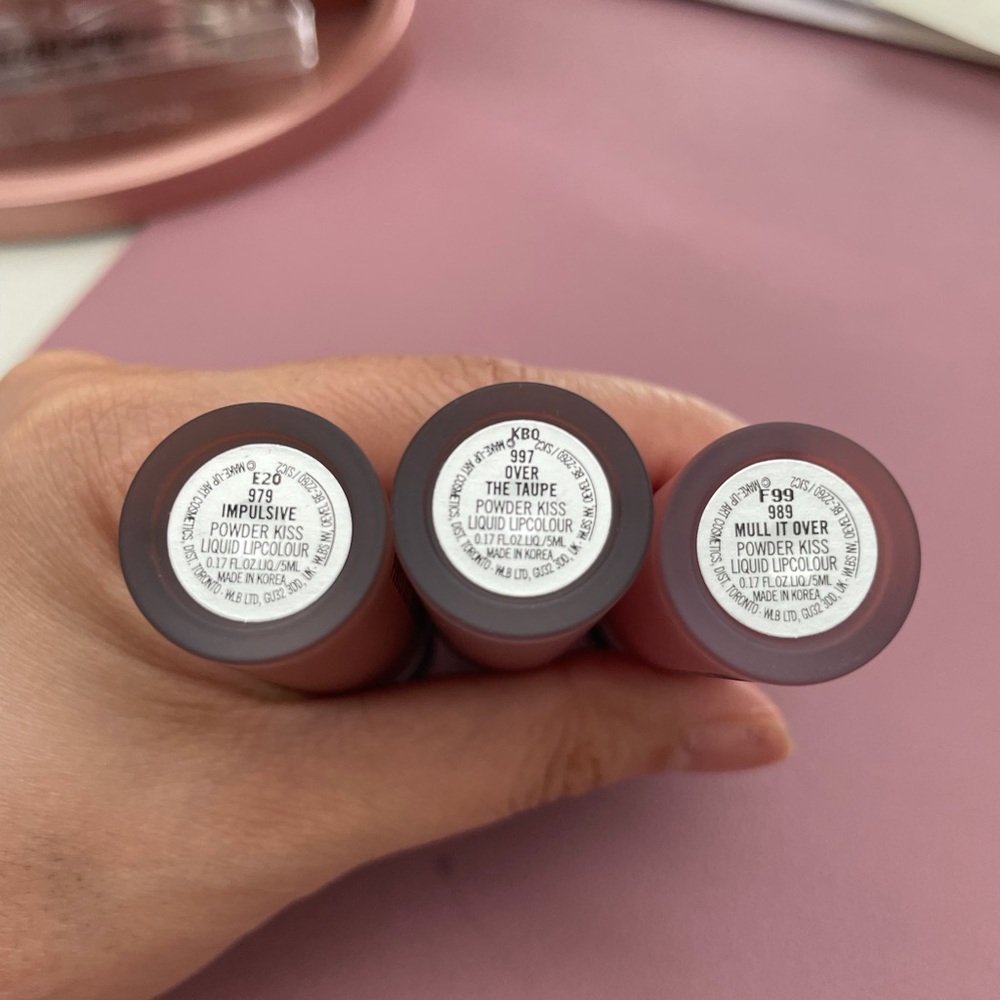 Powder kiss liquid lipcolour